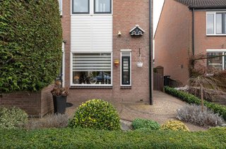 Strekdam 12 HUIZEN