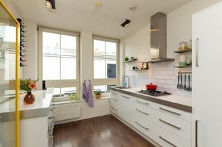 Maria Beshof 32 HILVERSUM