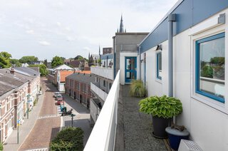 Veerstraat 33 A * HILVERSUM