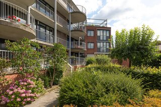 Dr. P.J.H. Cuypersplein 1 3 HILVERSUM