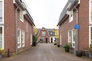 Maria Beshof 32 HILVERSUM