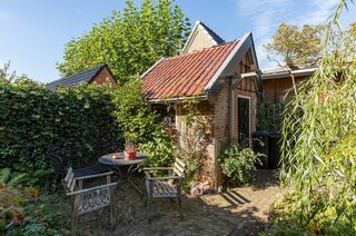 Dr. P.J.H. Cuypersplein 25 HILVERSUM