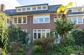 Dr. P.J.H. Cuypersplein 25 HILVERSUM