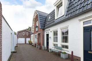 Maria Beshof 32 HILVERSUM