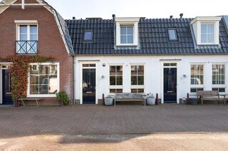 Maria Beshof 12 HILVERSUM