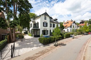Burgemeester Lambooylaan 11 HILVERSUM