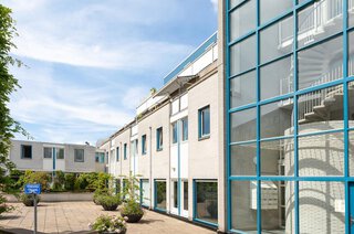 Veerstraat 33 A * HILVERSUM