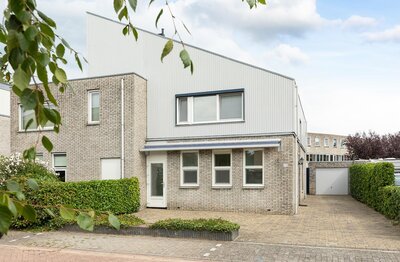 Albert Schweitzerlaan 29 HUIZEN Albert Schweitzerlaan 29 HUIZEN