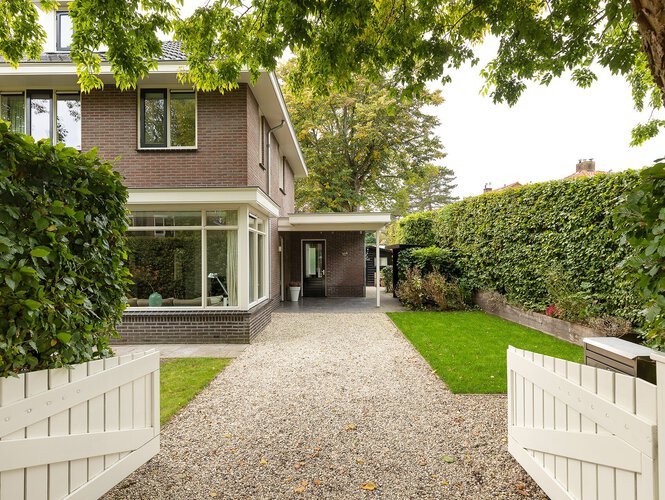 Pieter de Hooghlaan 10 -B HILVERSUM Pieter de Hooghlaan 10 -B HILVERSUM