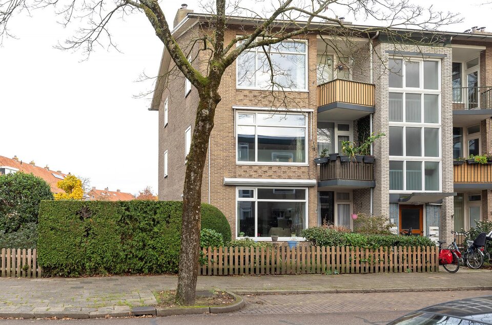Oude Loosdrechtseweg 212 HILVERSUM