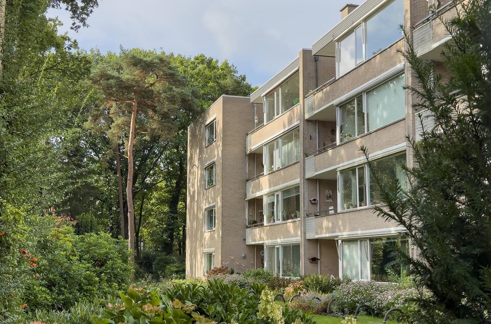 Soestdijkerstraatweg 82 12 HILVERSUM