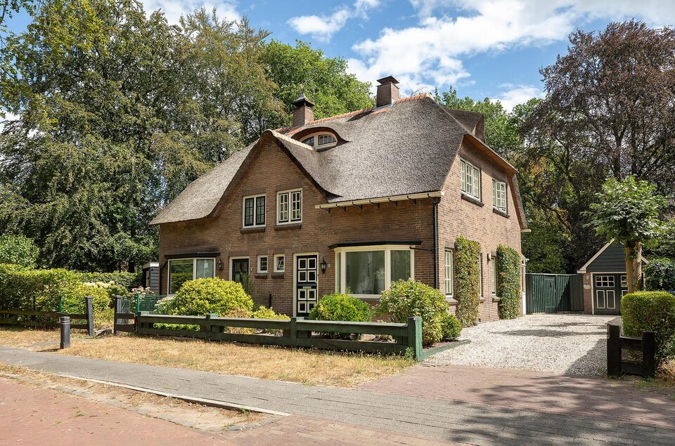 Larenseweg 226 HILVERSUM