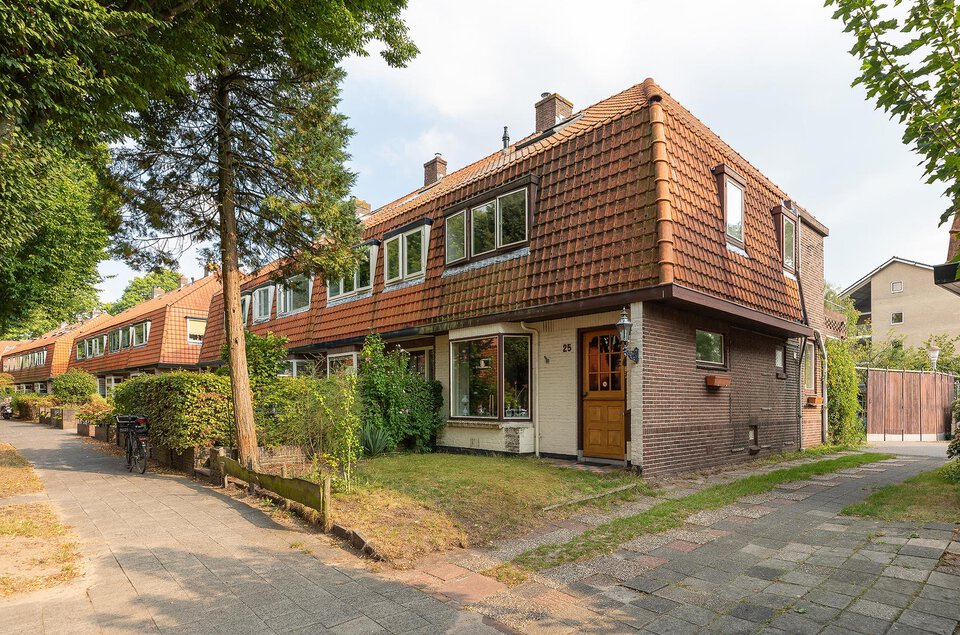 Van Oldenbarneveltlaan 25 HILVERSUM