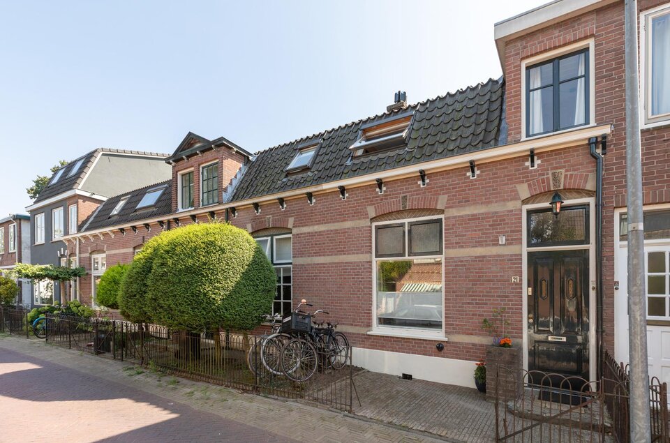 Azaleastraat 21 HILVERSUM