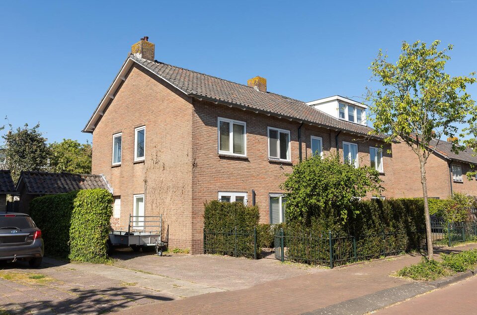 Teunenmijns 24 LAREN